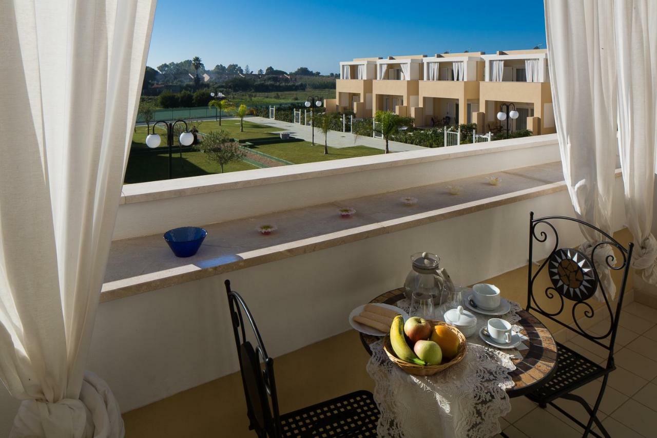 Residence Mar Mediterraneo Quartu SantʼElena Exterior foto